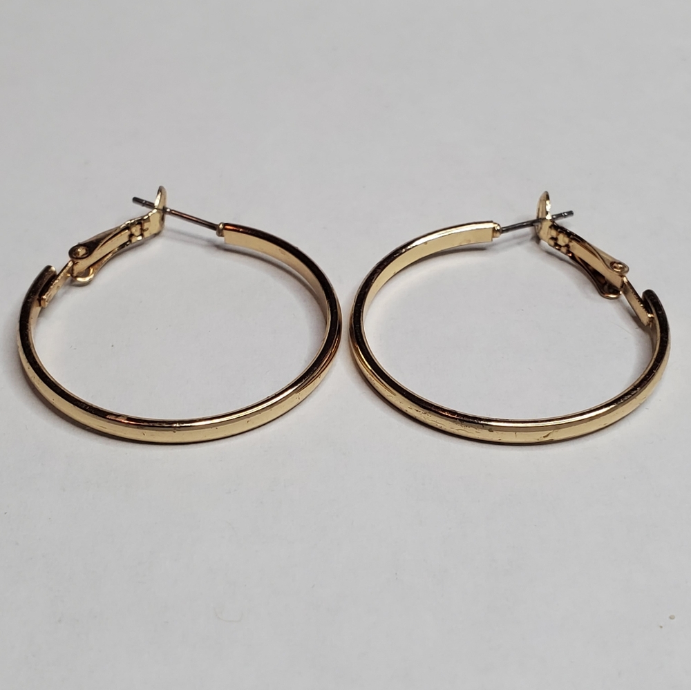 Golden hoop earrings with clip ins small